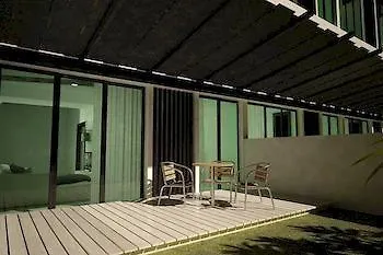 Borneo Vista Suites Hotel
